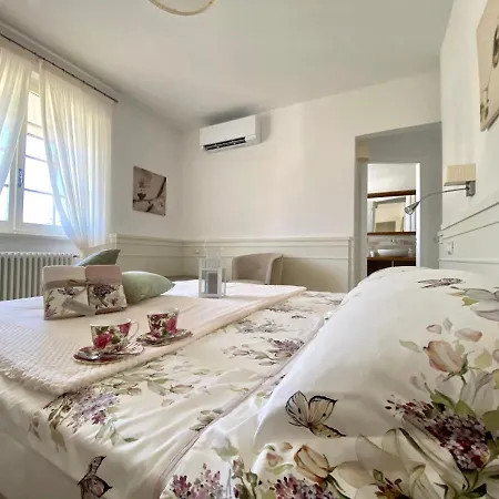 Bellaisa Bed and Breakfast 4*