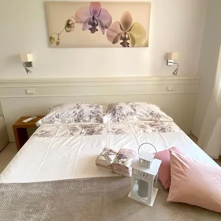 Bed & Breakfast Bellaisa Camaiore