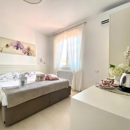 Bed and Breakfast Bellaisa Camaiore
