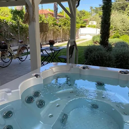 לינה וארוחת בוקר Bellaisa 4*